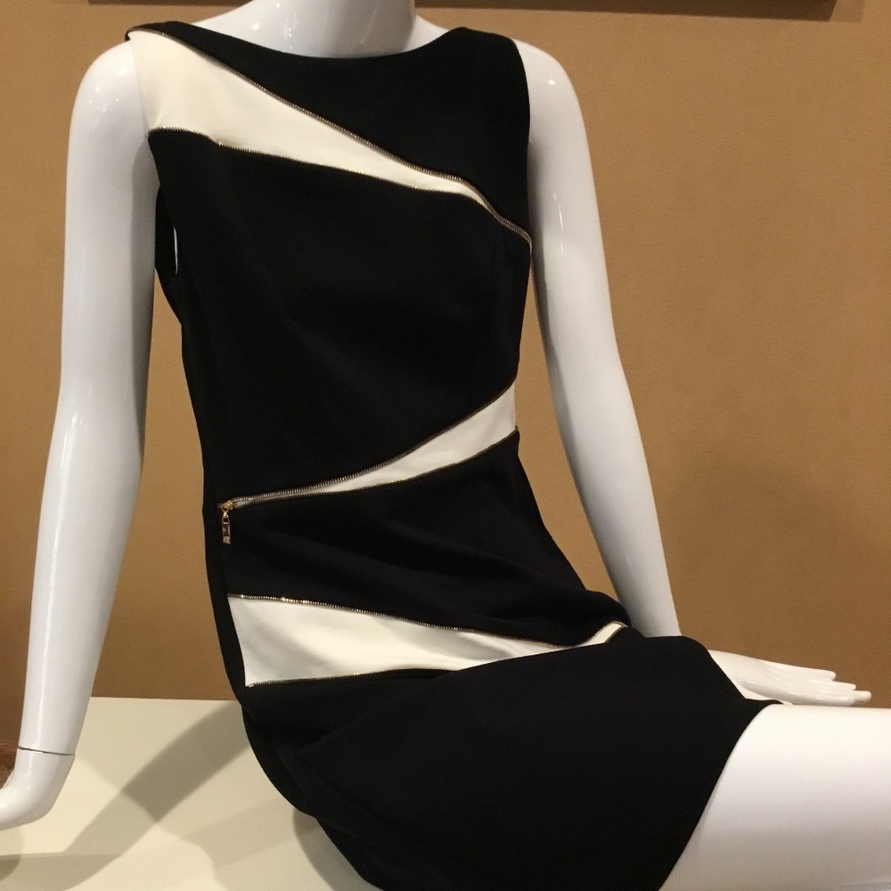 Cache black & white knit zipper dress 10 MINT!